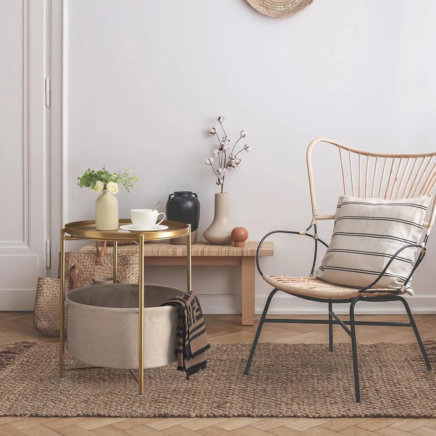 danpinera Round Side Table with Fabric Storage Basket, Metal Side Small Bedside Table Nightstand with Removable Tray Top for Living Room, Bedroom, Nursery, Laundry, Gold